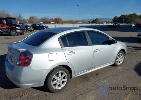 2011 Nissan Sentra 2.0Sr z USA, uszkodzony, nr VIN 3N1AB6AP7BL711085